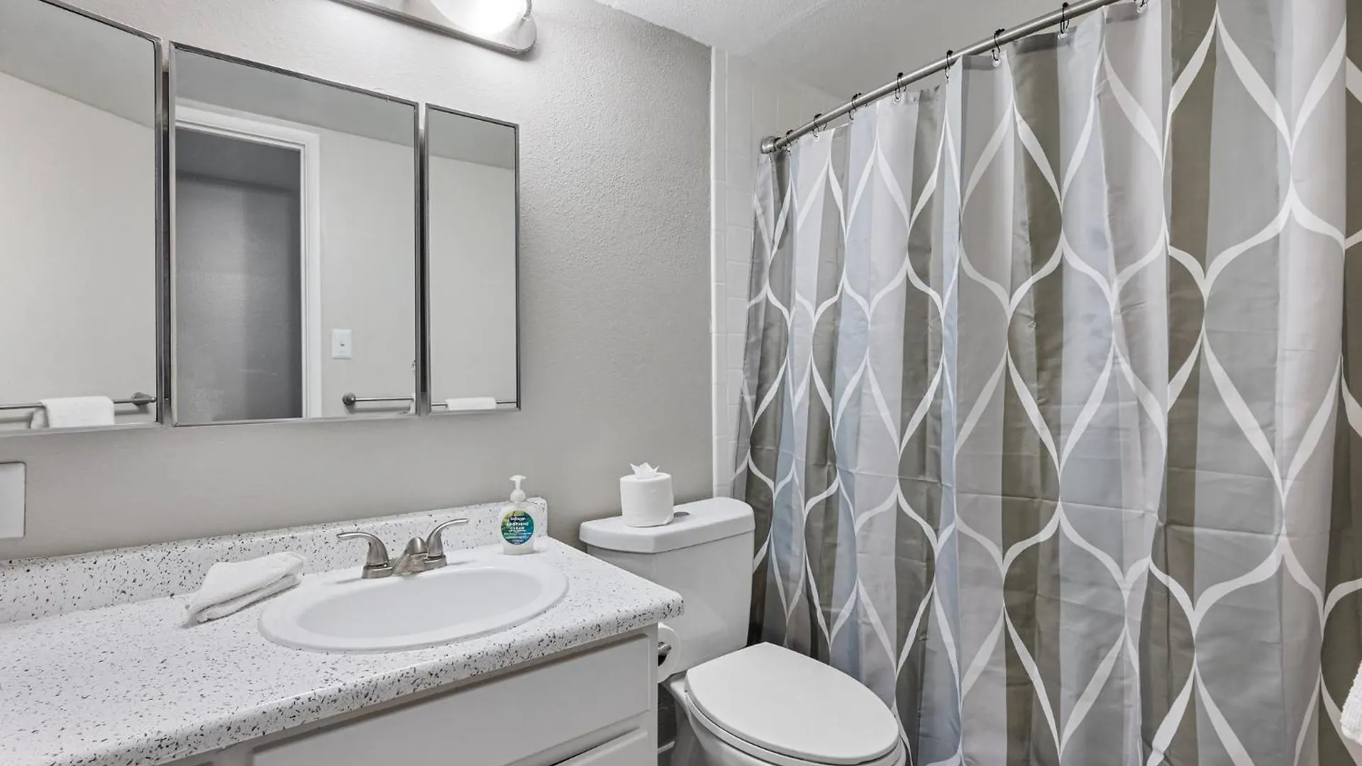 Modern 2B2B Haven In Scottland Daire Scottsdale