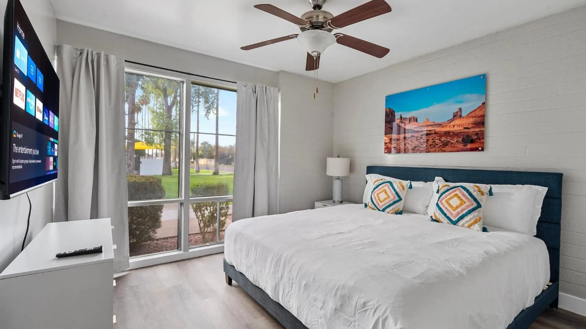 Modern 2B2B Haven In Scottland Daire Scottsdale