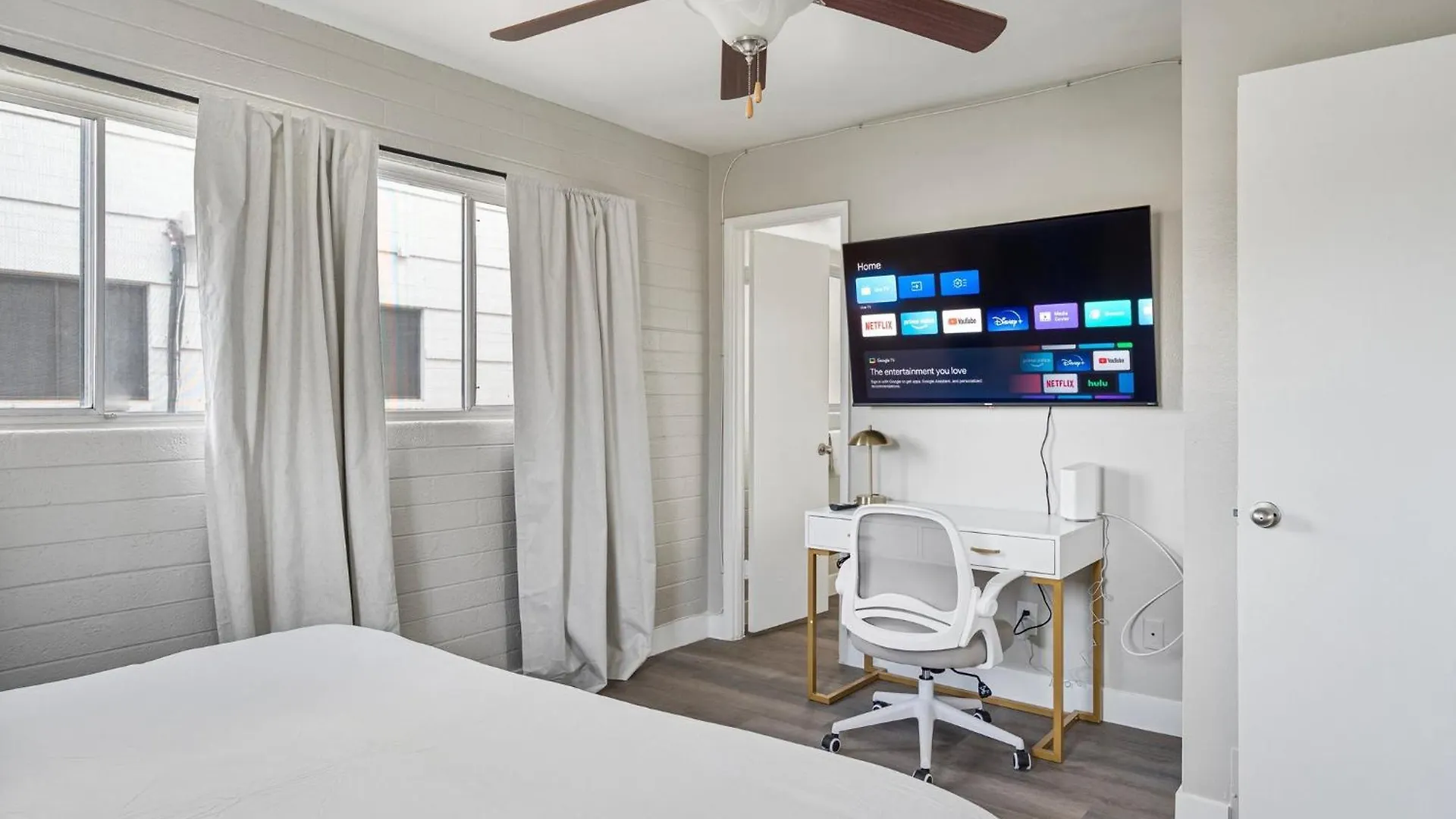 Modern 2B2B Haven In Scottland Daire Scottsdale